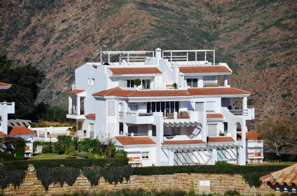 Penthouse Mit Privatem Jacuzzi In Marbella - La Mairena Leilighet Ojén Eksteriør bilde