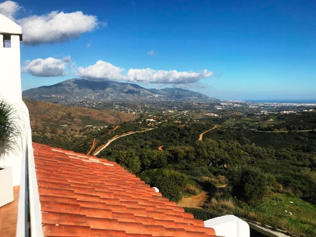 Penthouse Mit Privatem Jacuzzi In Marbella - La Mairena Leilighet Ojén Eksteriør bilde