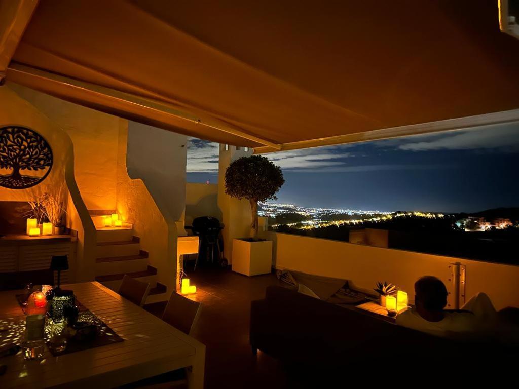 Penthouse Mit Privatem Jacuzzi In Marbella - La Mairena Leilighet Ojén Eksteriør bilde
