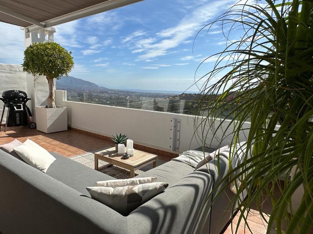 Penthouse Mit Privatem Jacuzzi In Marbella - La Mairena Leilighet Ojén Eksteriør bilde